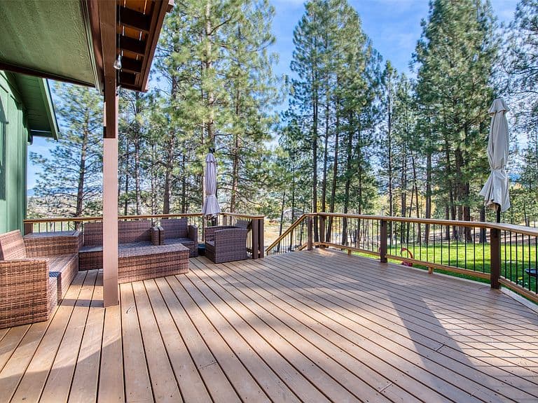 560 Camas Creek Loop photo 2