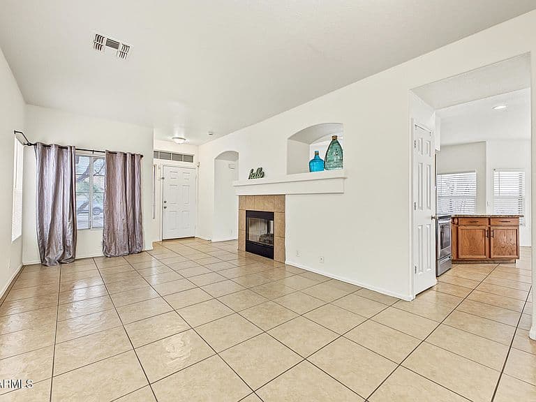 856 S PLEASANT Drive photo 3