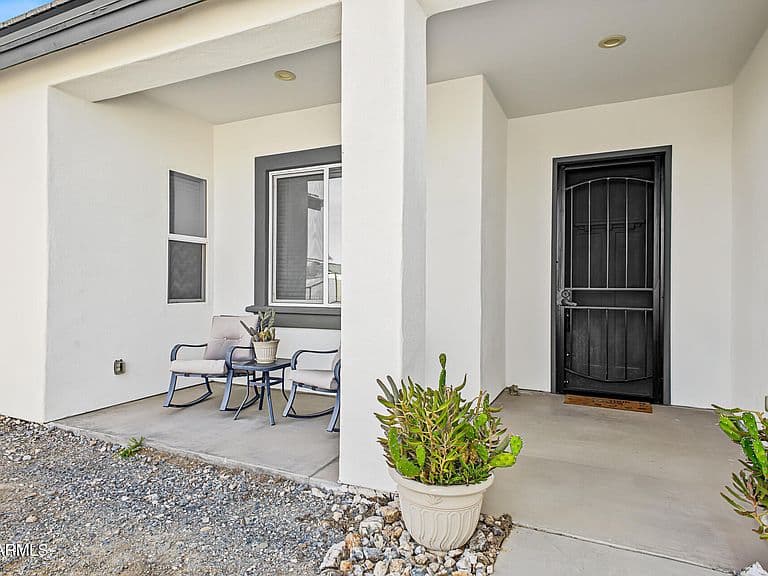 28344 N Blue Bird Road photo 4