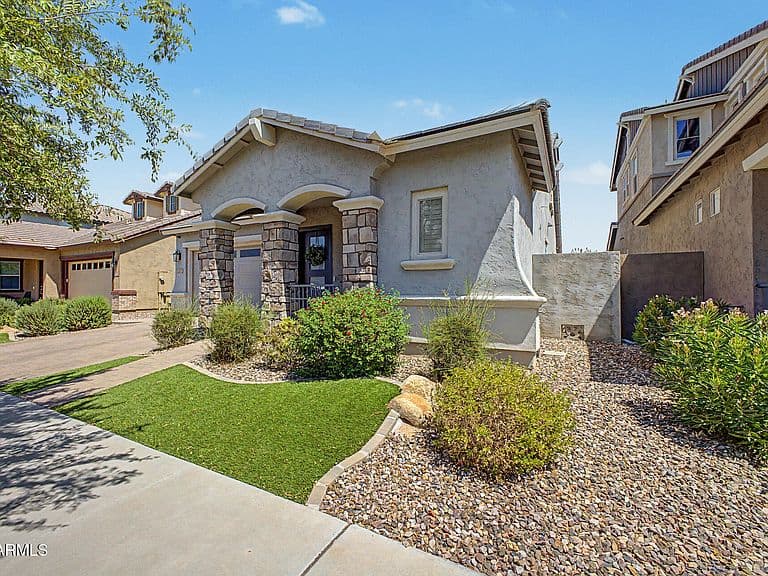 2485 S QUAINTANCE Street photo 3