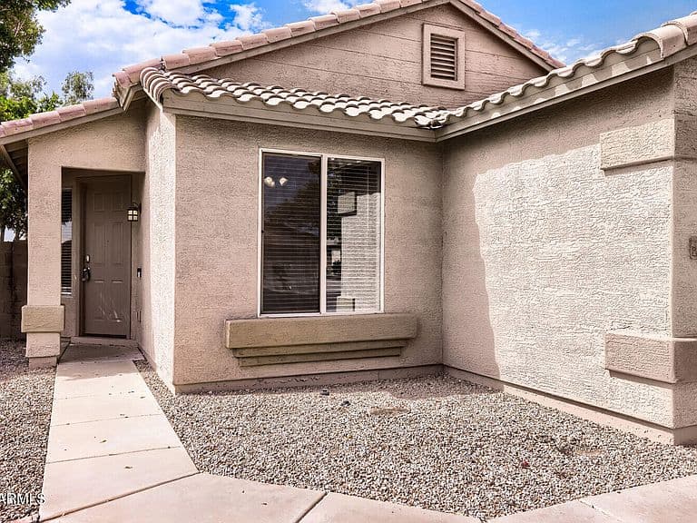 9403 W ROSS Avenue photo 4