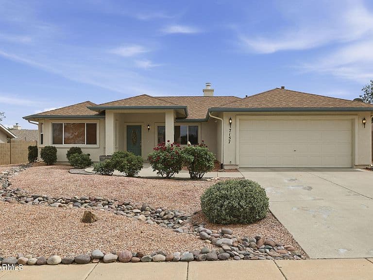 7157 N VALLEY VISTA Road photo 4