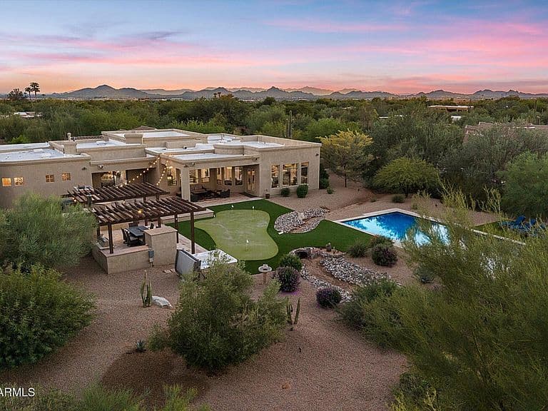 8036 E CONQUISTADORES Drive photo 5