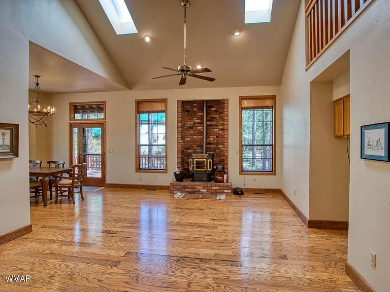 7048 Moon Creek Cir photo 4