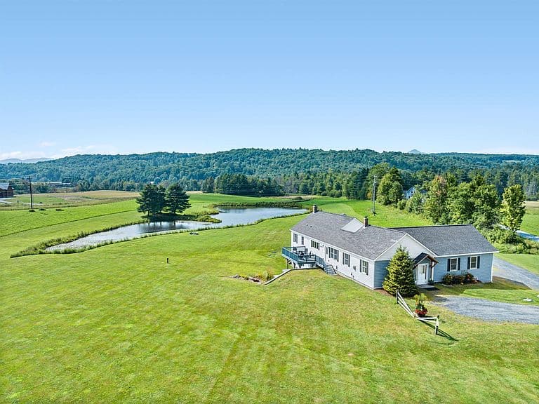 162 Small Pond Road photo 1
