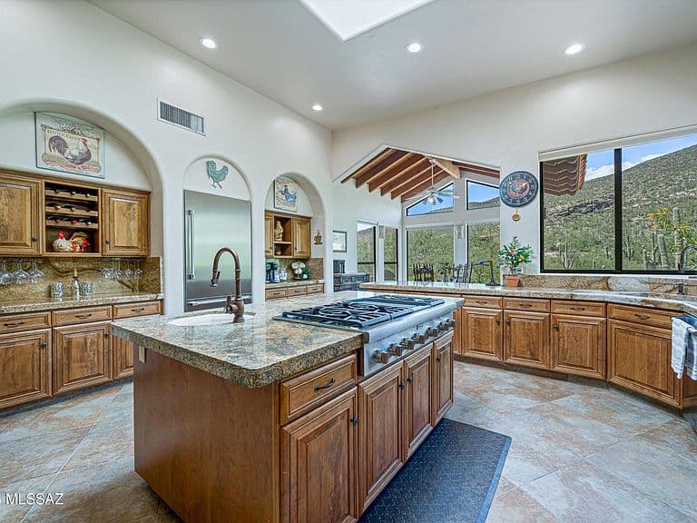 5341 N Avenida De La Colina photo 3