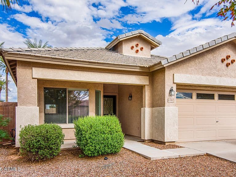 43982 W GARDEN Lane photo 2