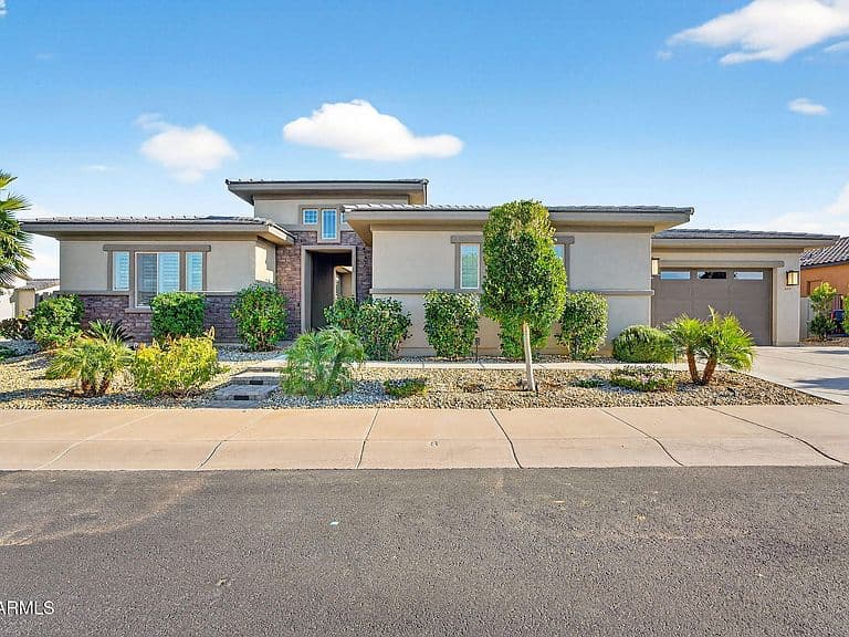 4687 N 181st Dr photo 1