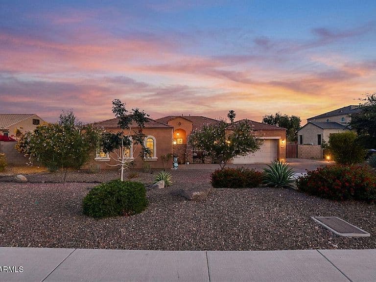 6615 W LEIBER Place photo 3