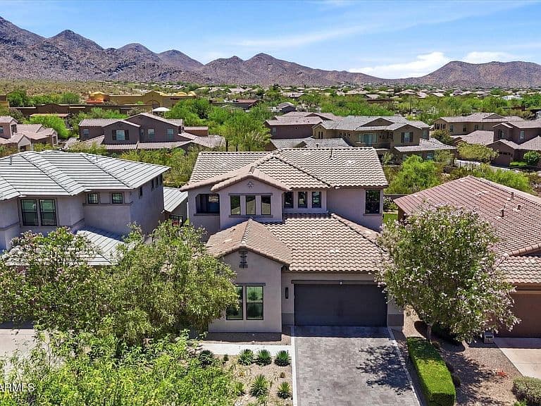 10019 E Hillside Drive E photo 1