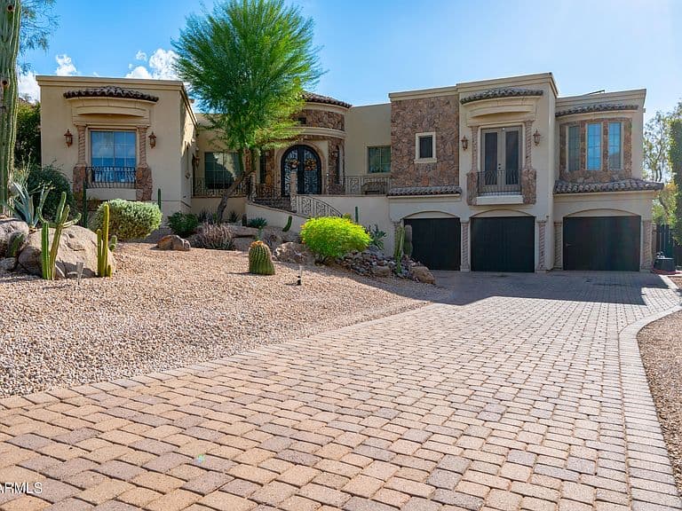 18425 W SANTA IRENE Drive photo 2