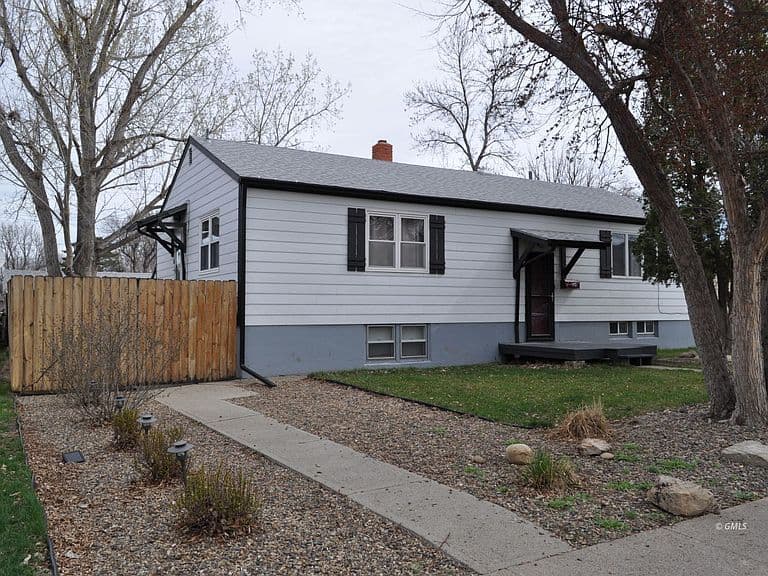 509 Snyder Ave photo 1
