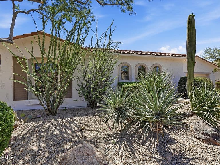 7673 E CALLE DE LAS BRISAS -- photo 2