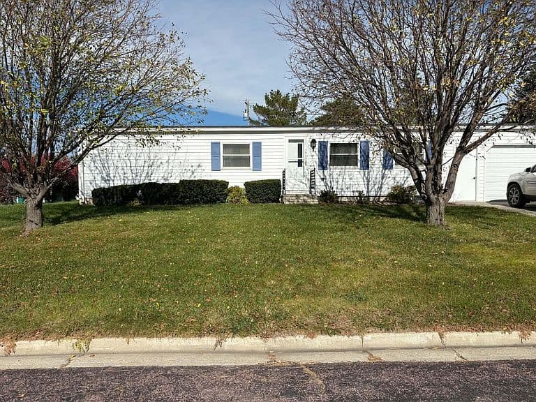 380 Spruce St photo 2