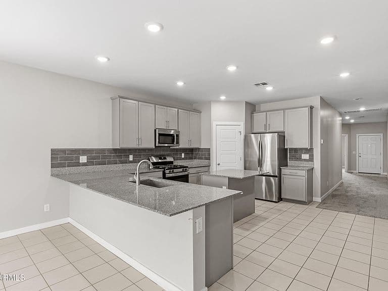 35406 W SANTA BARBARA Avenue photo 5