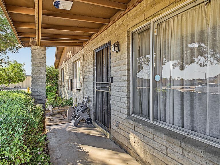 3402 E PARADISE Drive photo 3