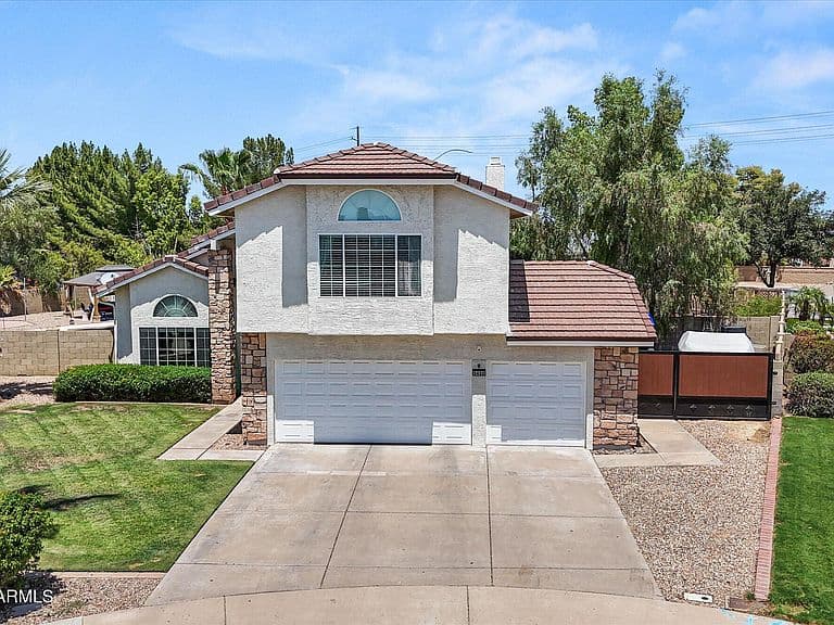 5422 E FOUNTAIN Circle photo 2