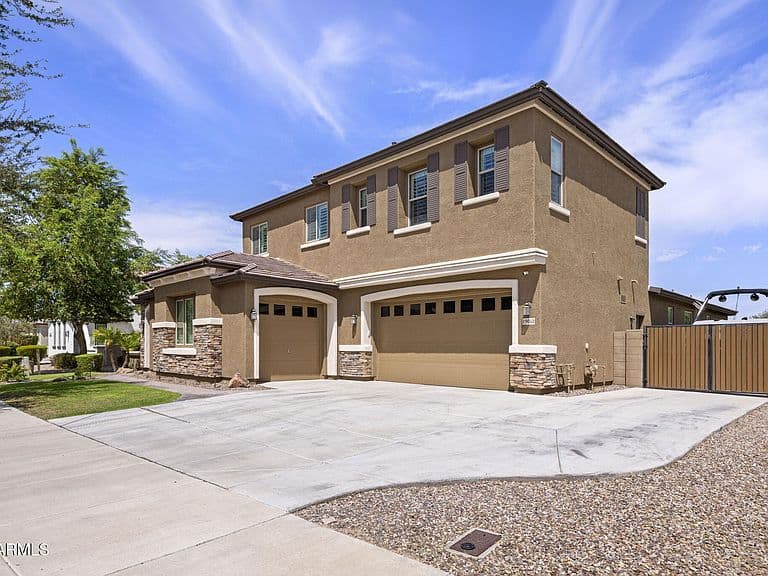 19052 E REINS Road photo 3