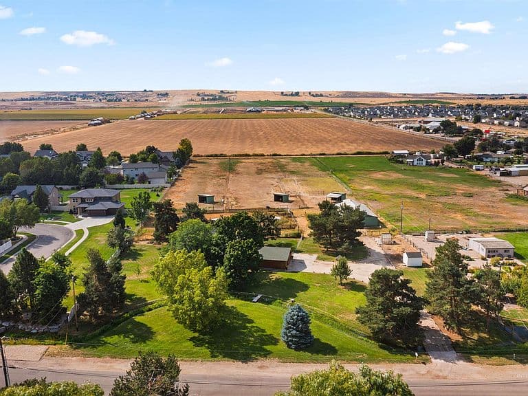 8855 W Tarp Dr photo 3