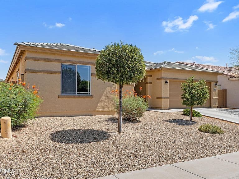 18624 W MOUNTAIN VIEW Road photo 4