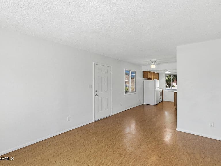 5320 W SHEENA Drive photo 5