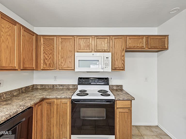 727 S DEL RIO Court photo 4