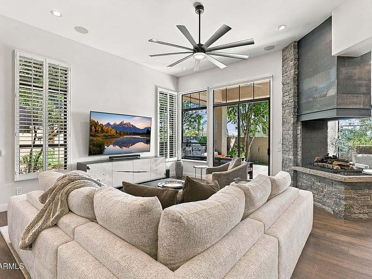 9270 E Thompson Peak Pkwy #Parkway358 photo 3