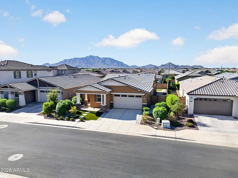 2313 E CASTANETS Drive photo 1