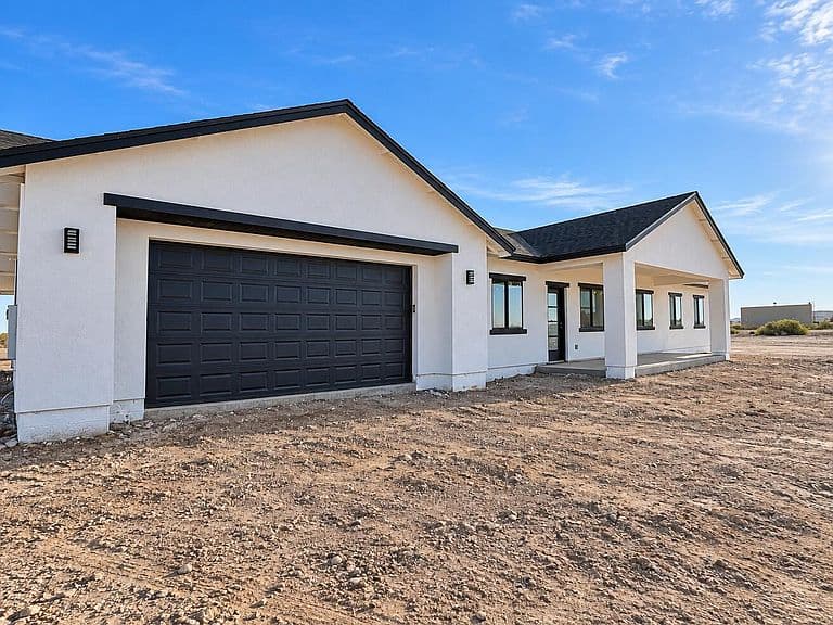 33112 W DOBBINS Road photo 1
