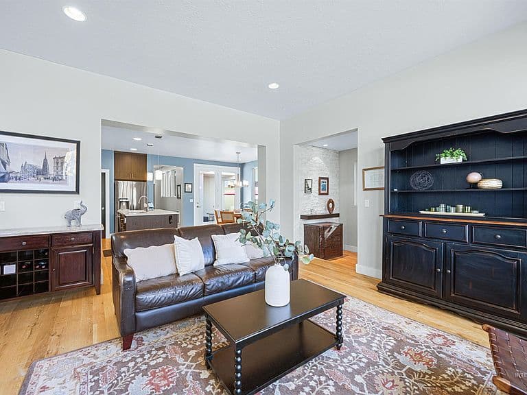 2824 S Honeycomb Way photo 5
