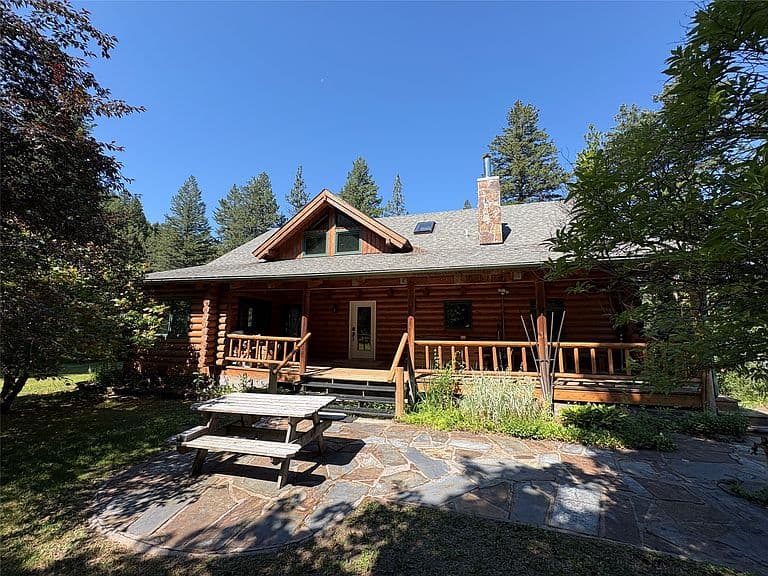 9748 Wallace Ln photo 1