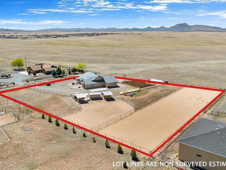 7030 E Autumn Ln photo 2