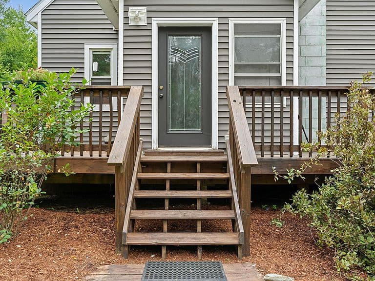 3934 Highbridge Road photo 2