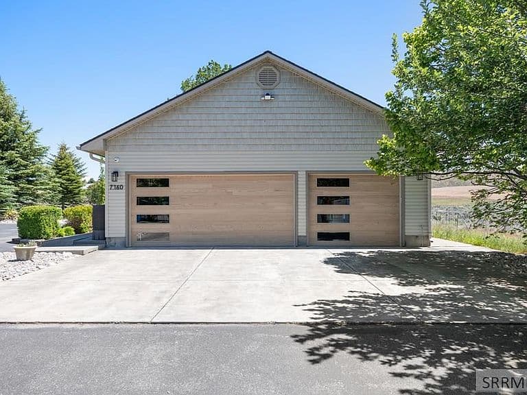 7160 E Rimrock Dr photo 5