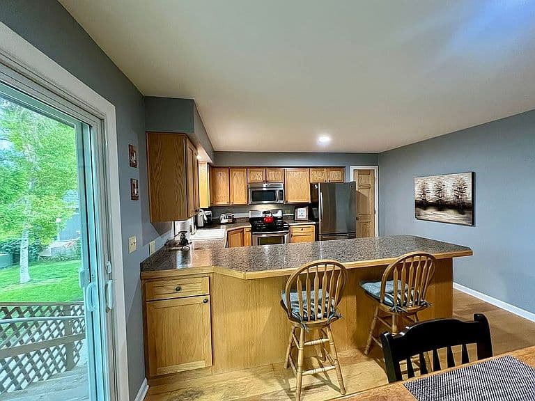 467 Hamilton Way photo 4