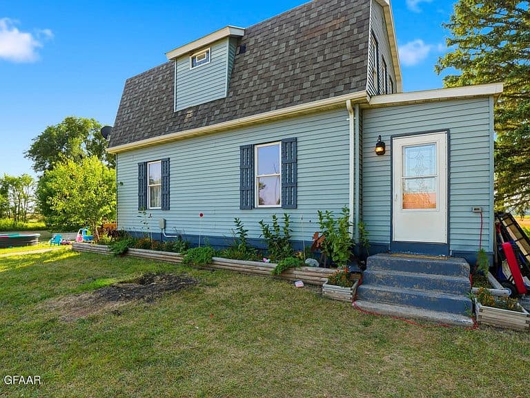 2149 Eagle Ave photo 3