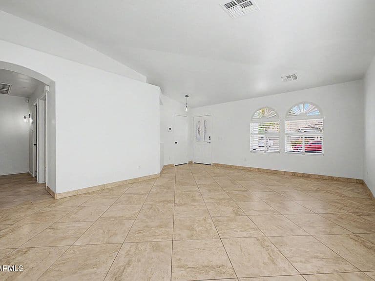 15337 W POINSETTIA Drive photo 5