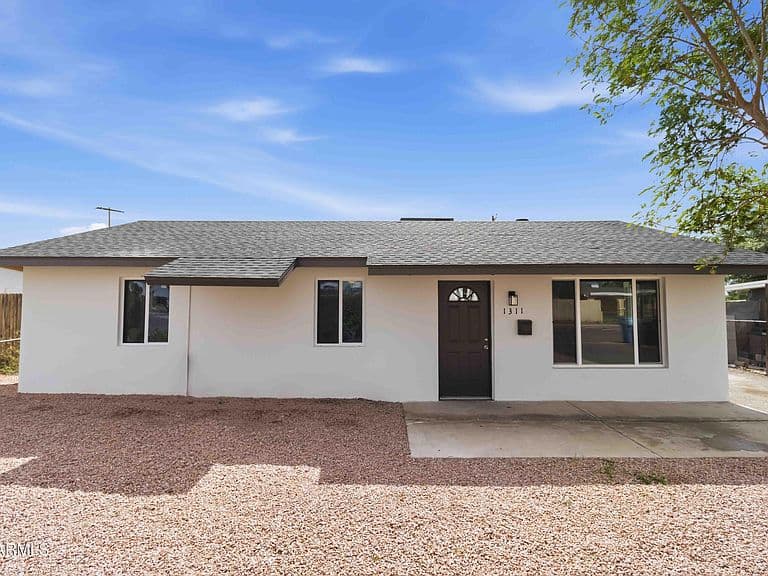 1311 W CHERYL Drive photo 1