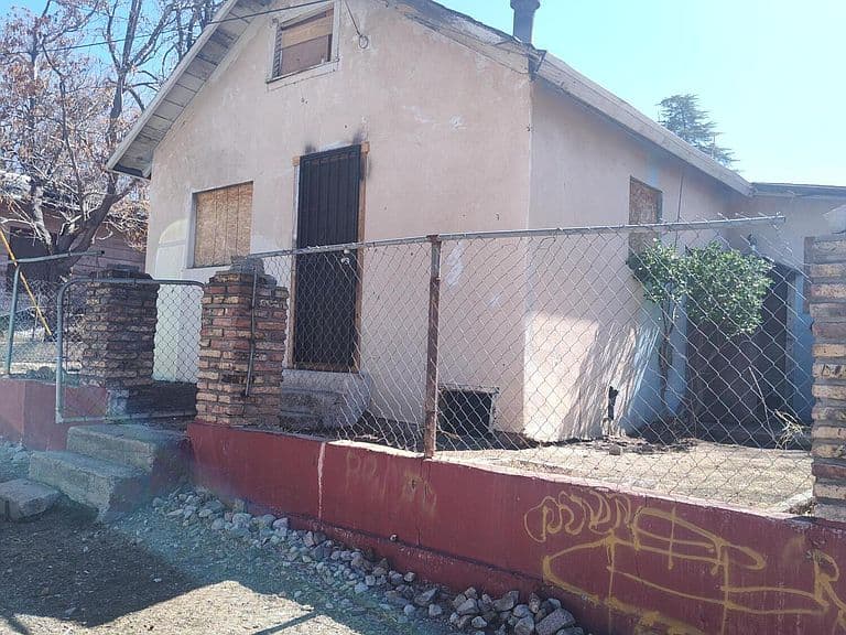 3915 E GREER Street photo 4