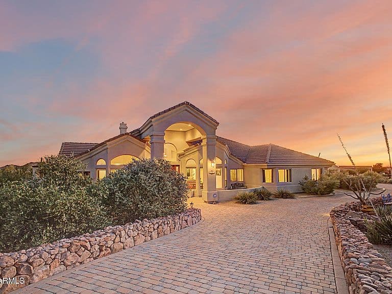 6569 E JAVALINA Court photo 2