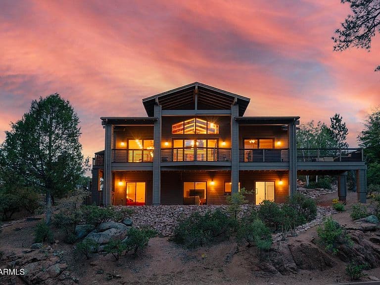 2413 E Scarlet Bugler Circle photo 3