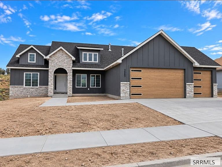 3083 Lancer Ave photo 1