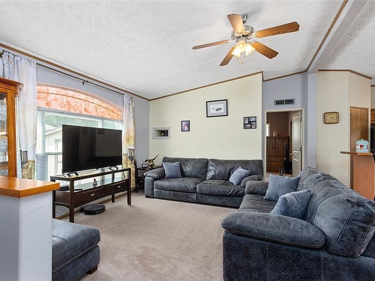 3909 S Tanager Ln photo 5