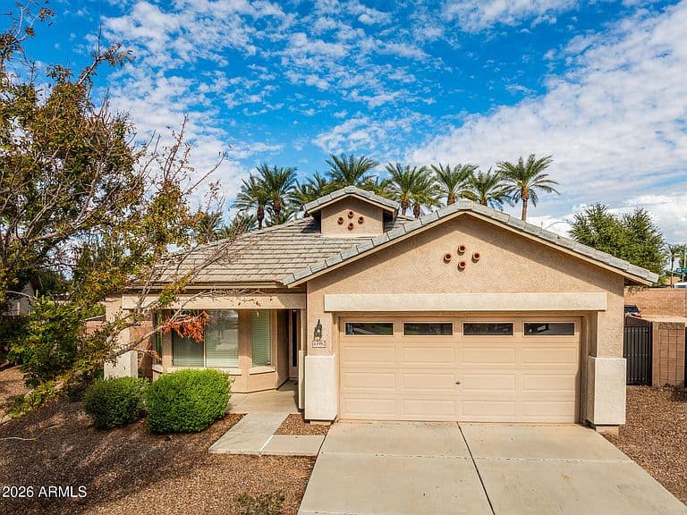 43982 W GARDEN Lane photo 1