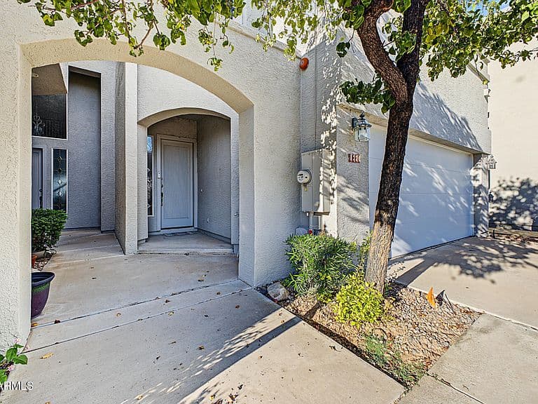 1326 W CORAL REEF Drive photo 4