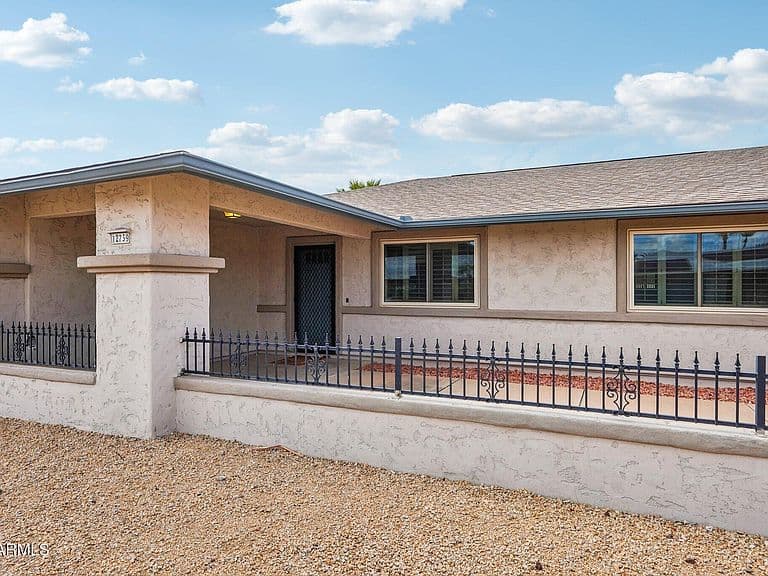 12739 W CRYSTAL LAKE Drive photo 2