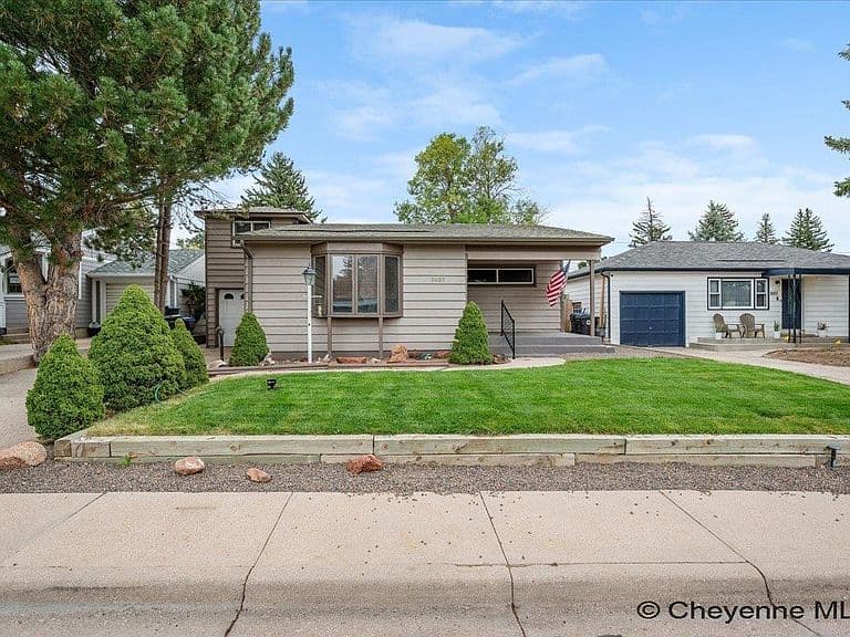 3607 Alexander Ave photo 4