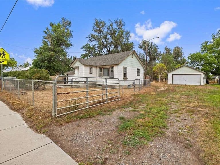 1741 Hawthorne Ln photo 1