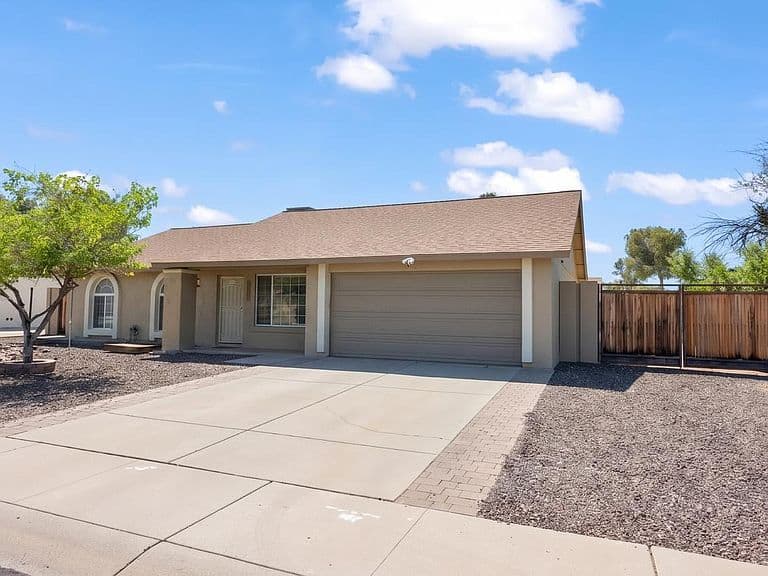 6321 W SIERRA Street photo 2