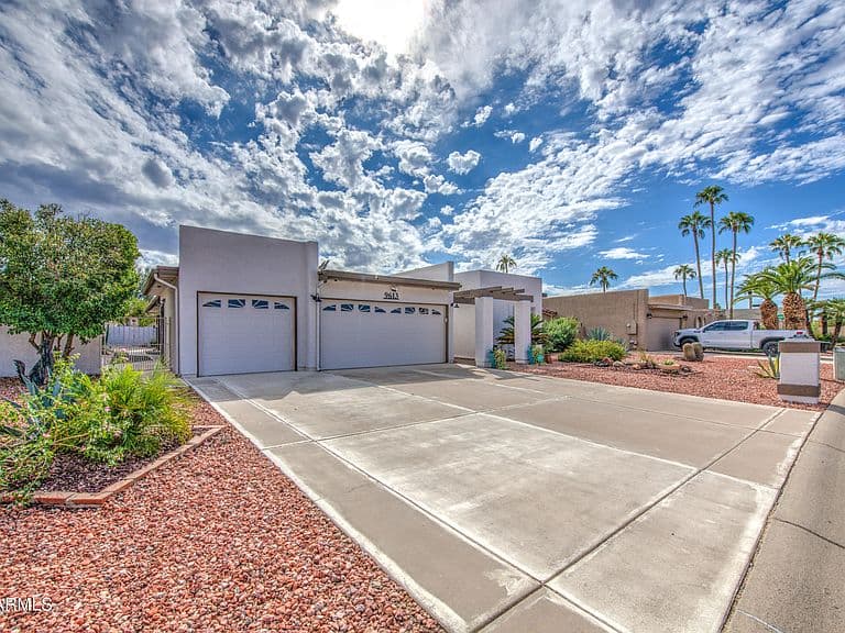 9613 E CEDARWOOD Drive photo 2